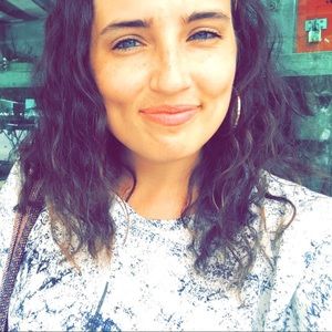 Meet your Posher, Lidia